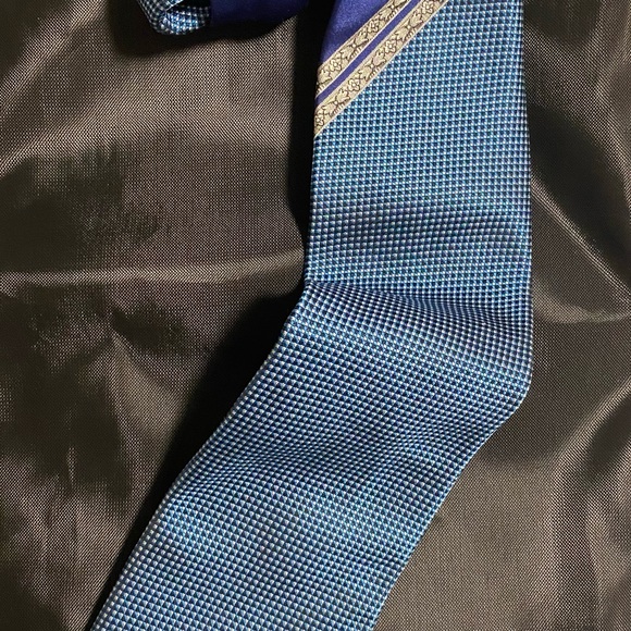 Vintage Versace - Picture 2 of 4